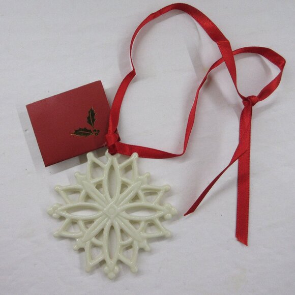 Lenox Handcrafted Pierced Snowflake Charm Ornament Christmas Tree Gift Tag - Picture 1 of 9